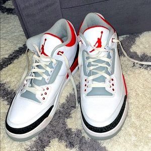 Nike Air Jordan Fire Red 3s